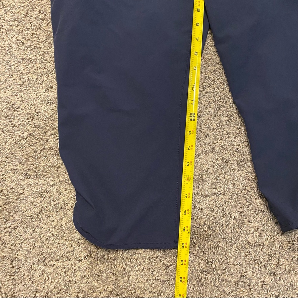 Eddie Bauer Navy Cropped Active Capris - Picture 10 of 11
